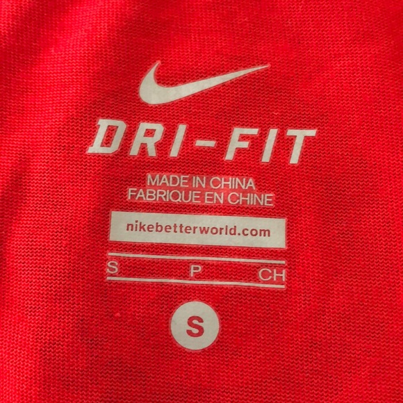 Nike dry fit V-neck T-shirt - Picture 2 of 6